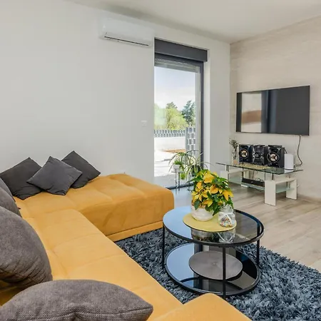 Cozy In With Wi-fi بيت للعطل